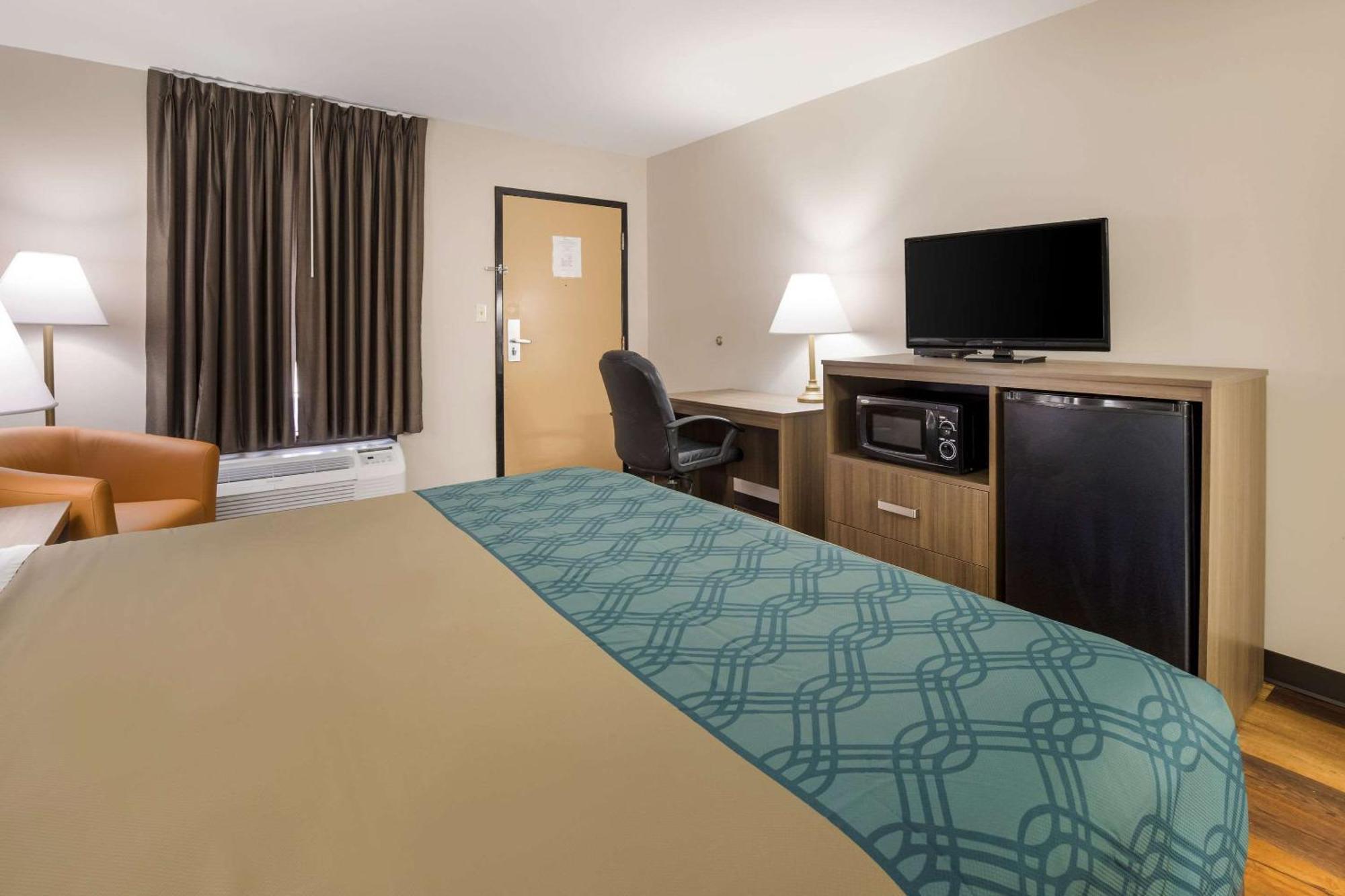 Econo Lodge Хендерсонвилл Экстерьер фото